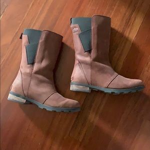 Sorel Emelie Mid Boots size 8 “Redwood”